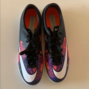 Men’s Nike indoor soccer shoes